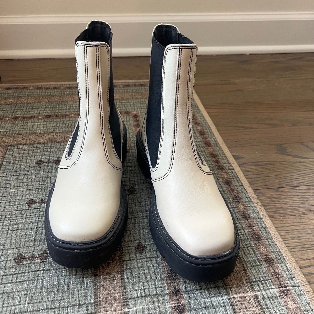 Anthropologie Lug Sole Chelsea Boot